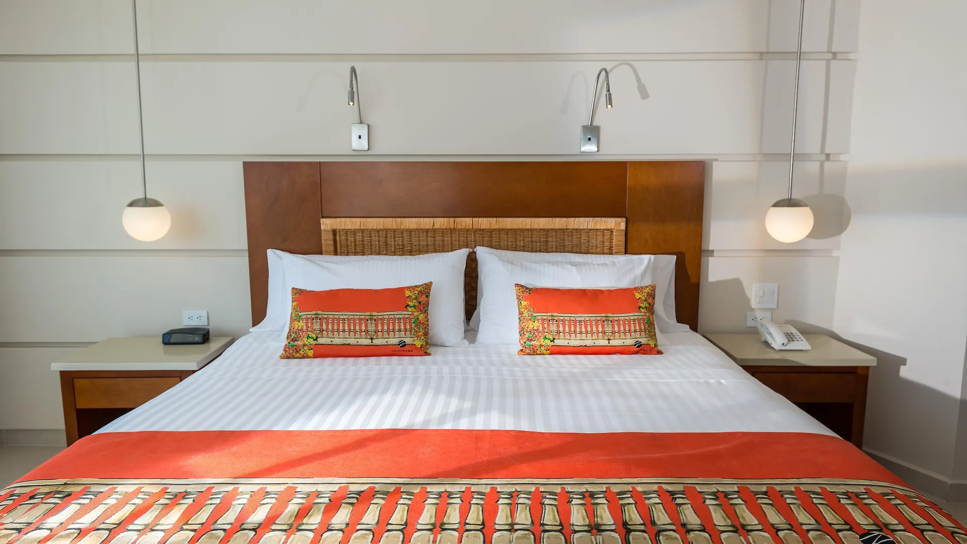 Hotel Dann Cartagena 4*,  Colombia